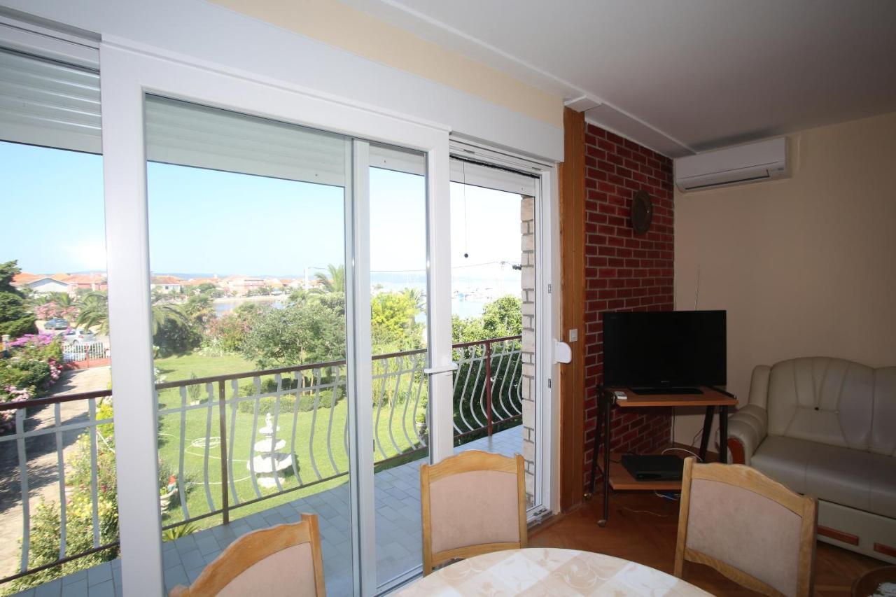 Apartment Michelle 比比涅 外观 照片